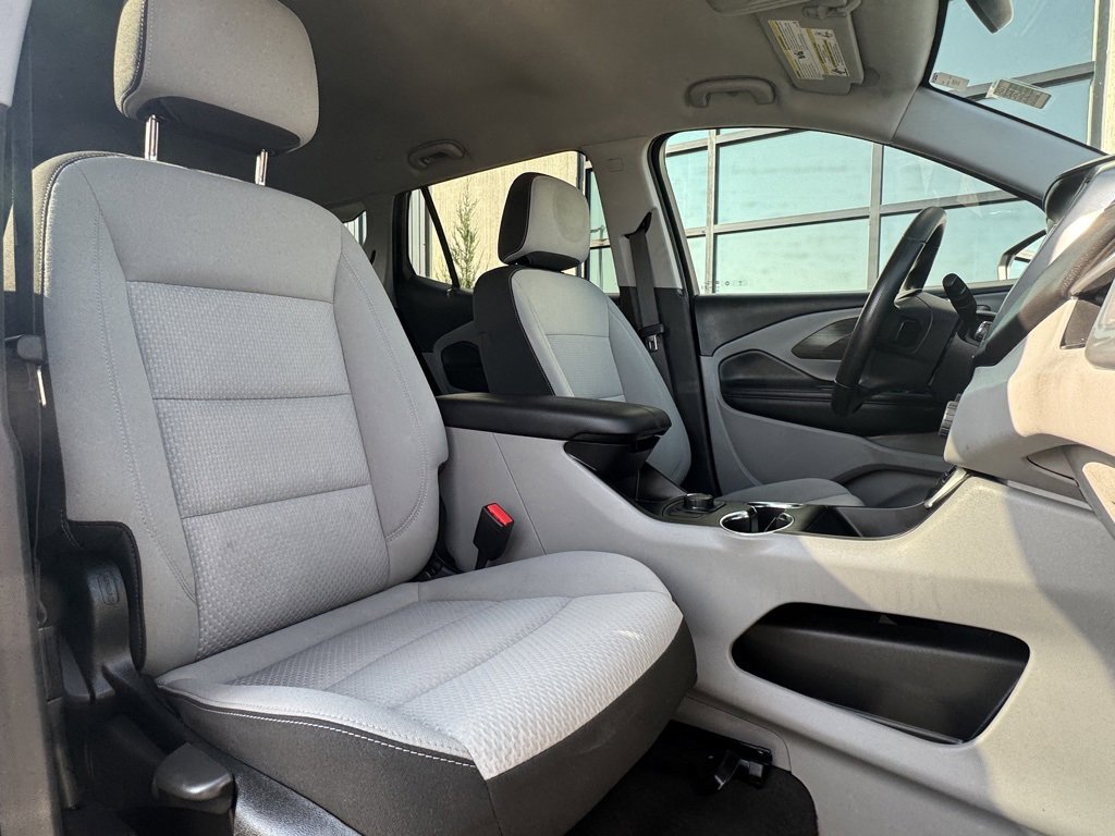 Used 2023 GMC Terrain SLE image 22