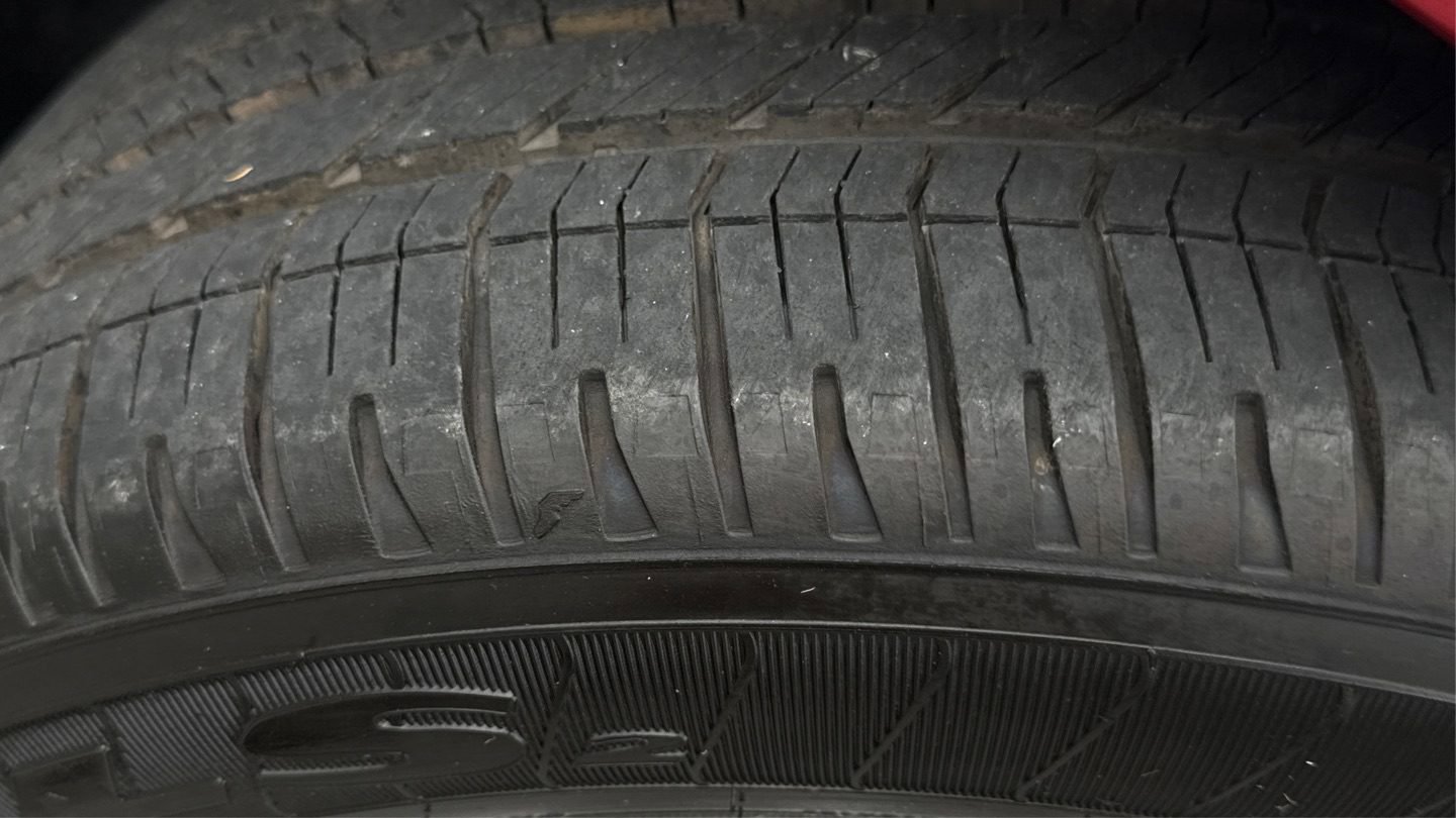 Used 2009 Cadillac XLR RWD image 40