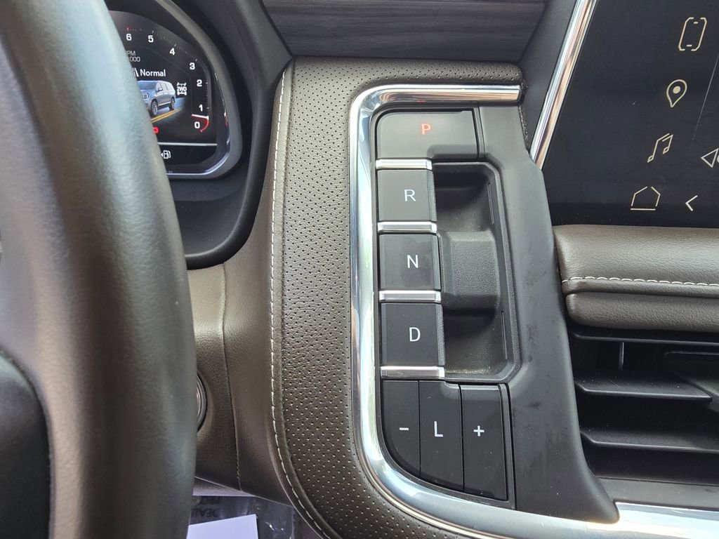 Used 2023 GMC Yukon SLT w/ Max Trailering Package AWD/4WD image 23