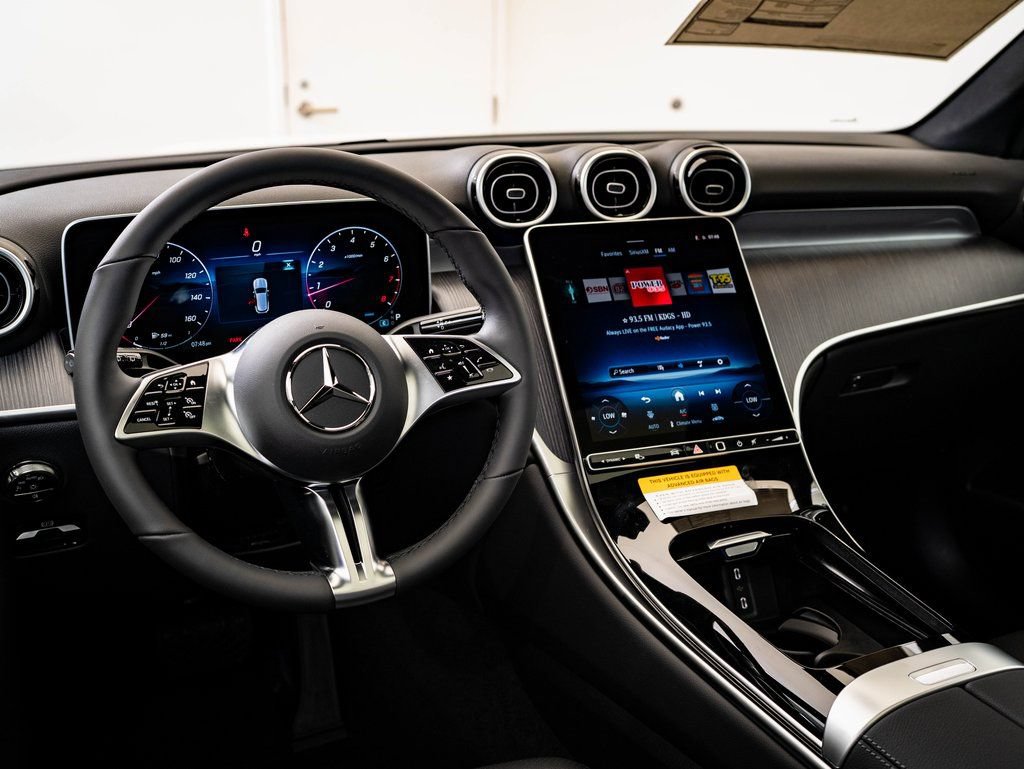 Certified 2026 Mercedes-Benz GLC 300 4MATIC image 4