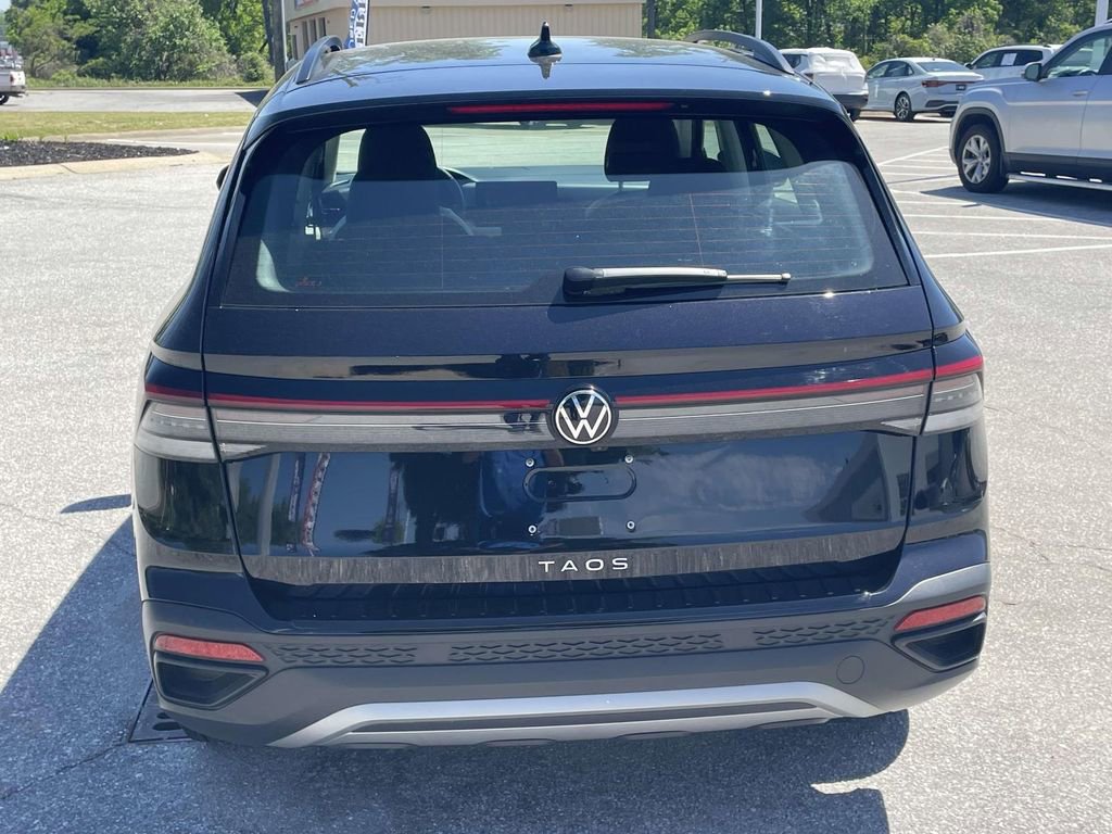 Used 2025 Volkswagen Taos S FWD image 5