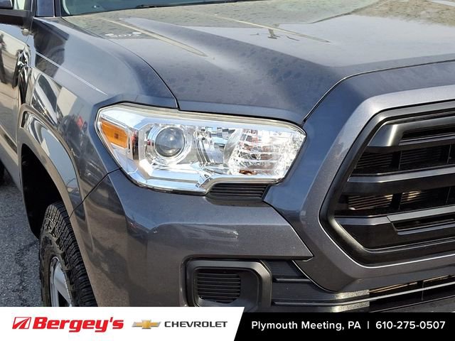 Used 2017 Toyota Tacoma SR w/ Tow Package image 11