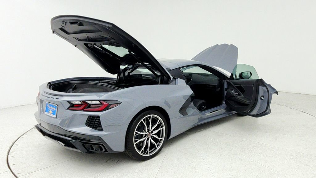 Used 2025 Chevrolet Corvette Stingray Preferred Cpe w/ Stealth Interior Trim Package image 13