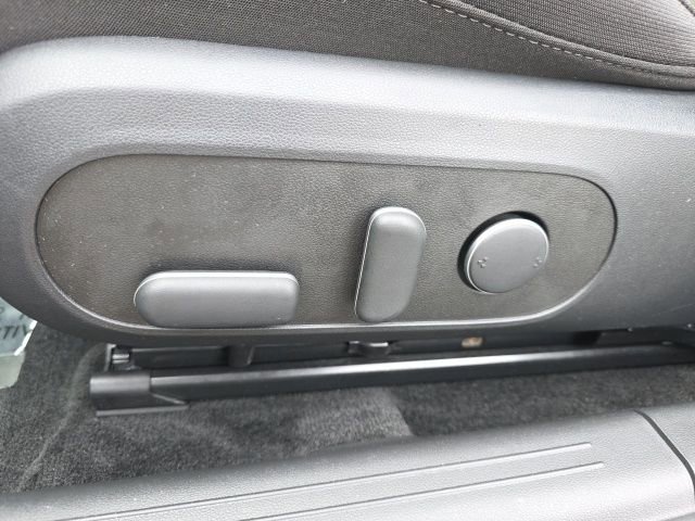 Used 2024 Hyundai Ioniq 6 SE RWD image 6