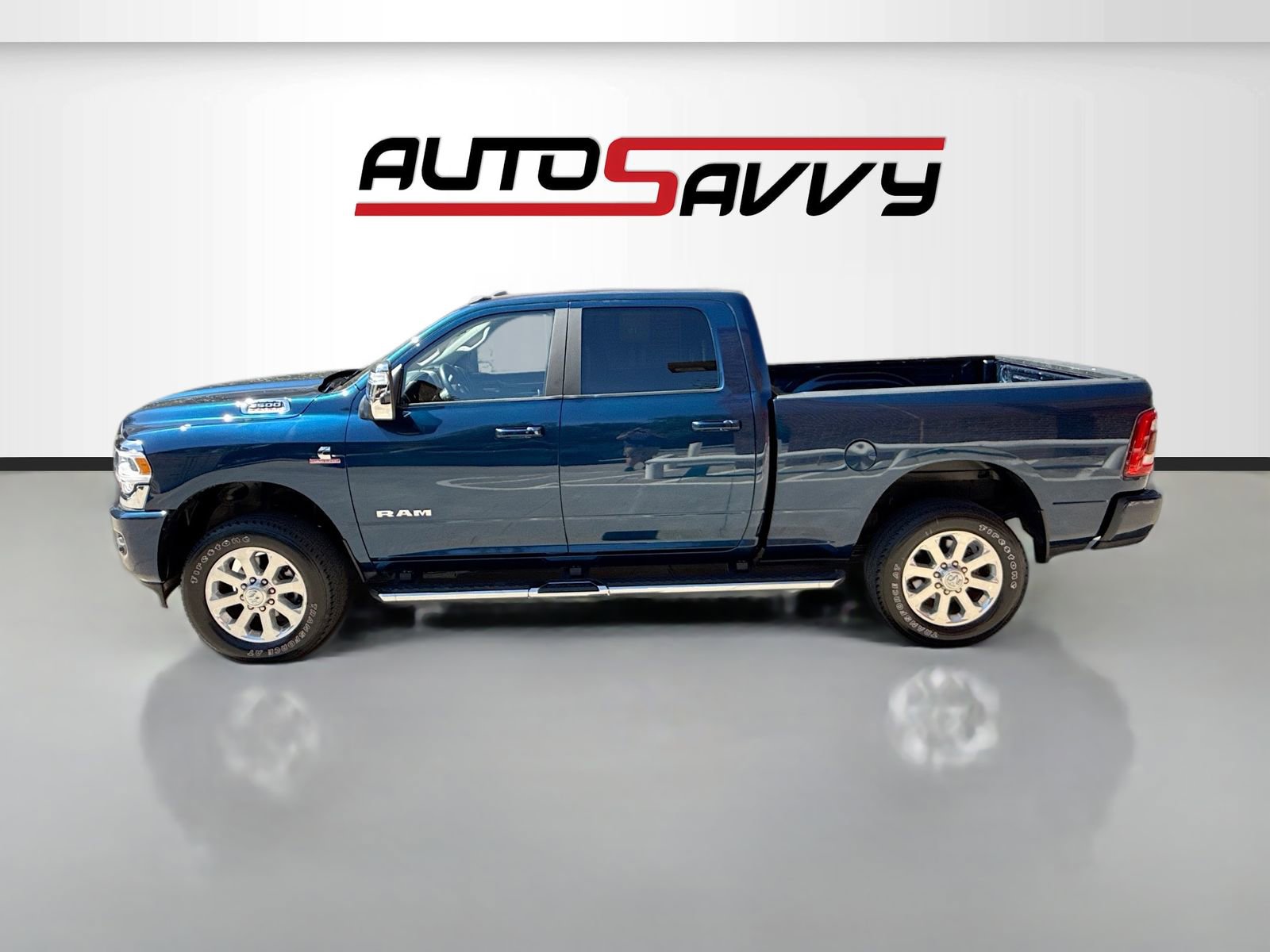 Used 2023 RAM 3500 Laramie image 4