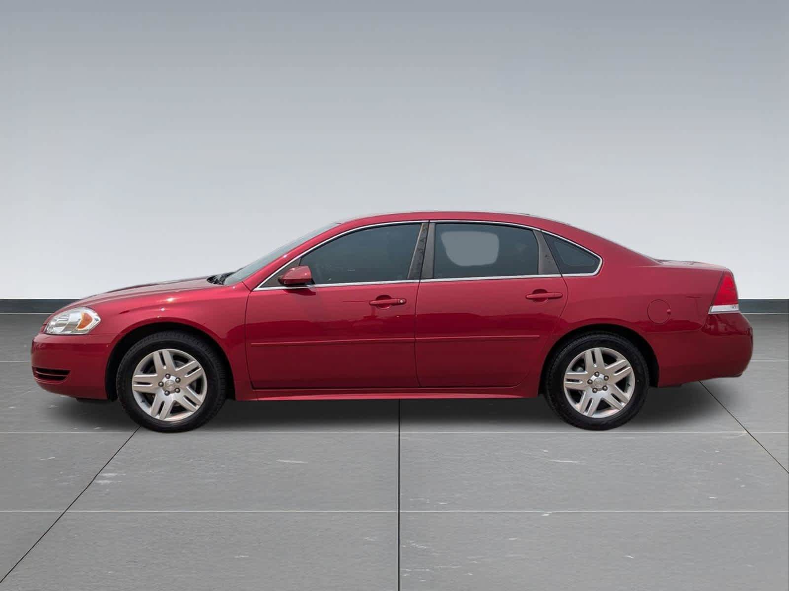 Used 2015 Chevrolet Impala LT w/ LT Sunroof Package FWD image 2