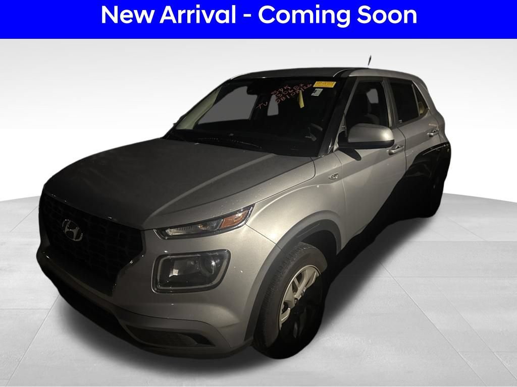 Used 2025 Hyundai Venue SE