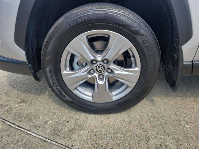 Certified 2024 Toyota RAV4 XLE w/ Convenience Package image 36