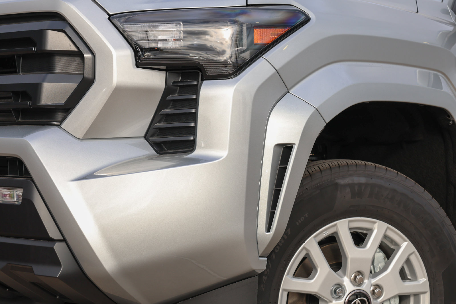 New 2026 Toyota Tacoma SR5 RWD image 9