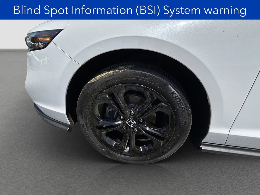 Used 2025 Honda Accord SE image 12