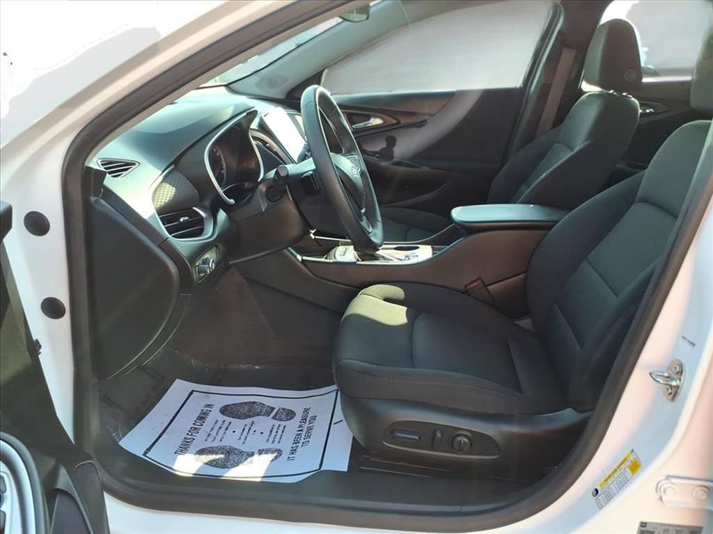 Used 2024 Chevrolet Malibu RS image 20