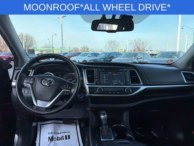 Used 2015 Toyota Highlander Limited Platinum image 21