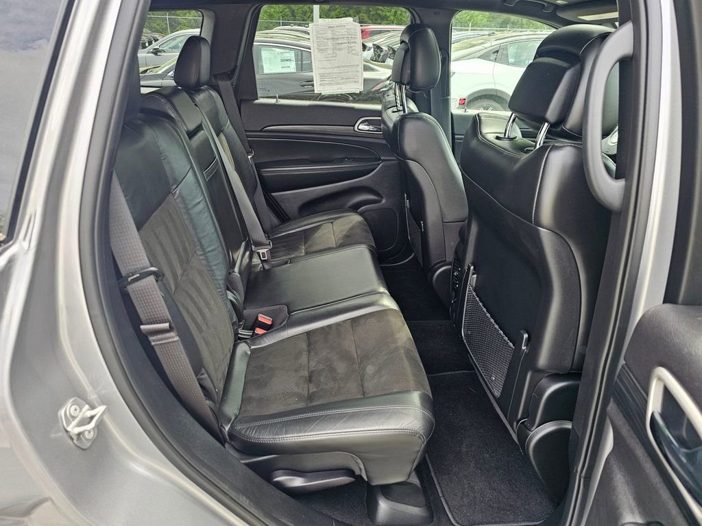 Used 2020 Jeep Grand Cherokee Altitude AWD/4WD image 27