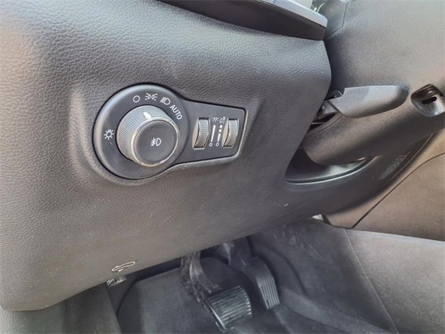 Used 2022 Jeep Compass Limited w/ Sun and Sound Group image 12