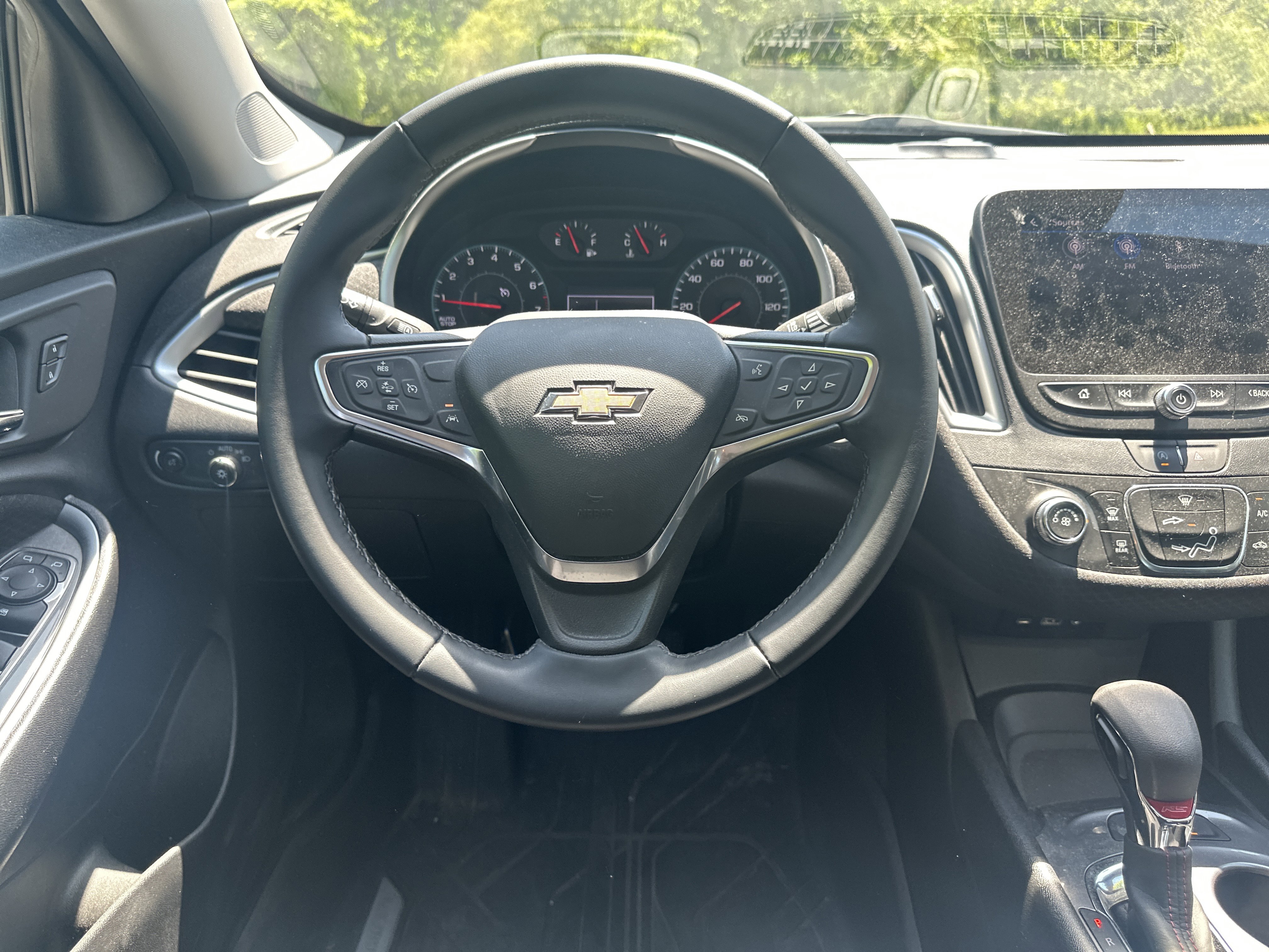 Used 2024 Chevrolet Malibu RS w/ LPO, Floor Liner Package FWD image 23