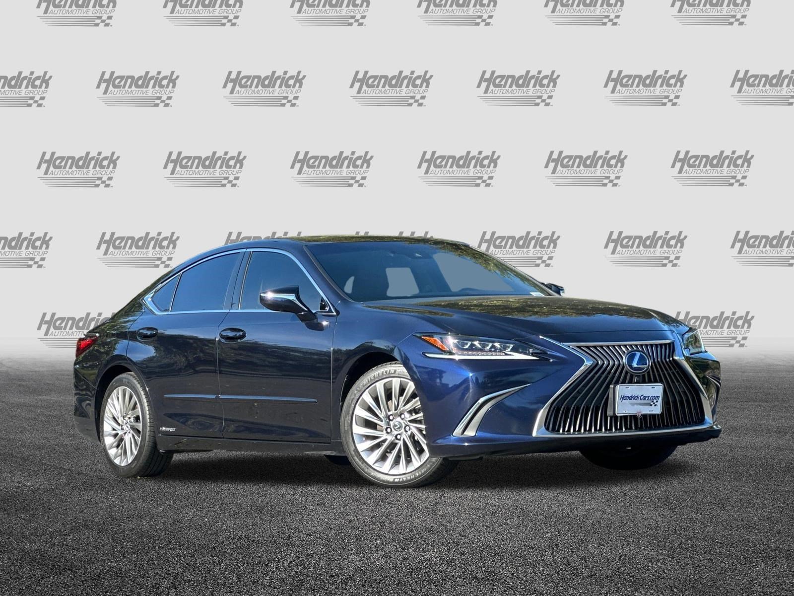 Certified 2021 Lexus ES 300h w/ Accessory Package image 2