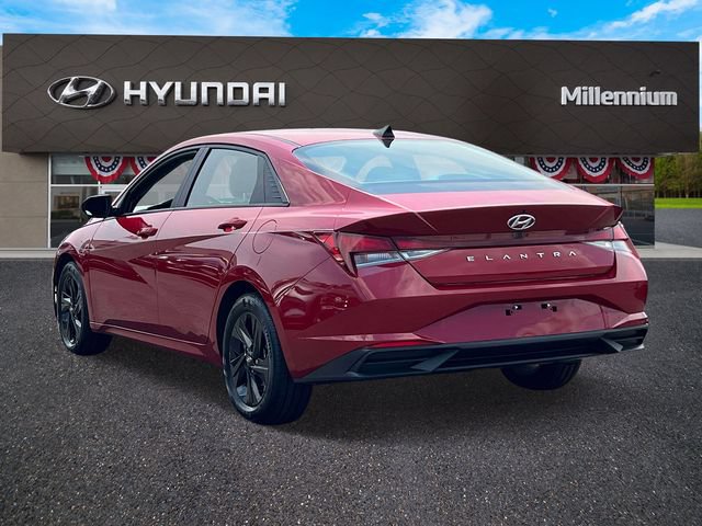 Certified 2023 Hyundai Elantra SEL FWD image 7