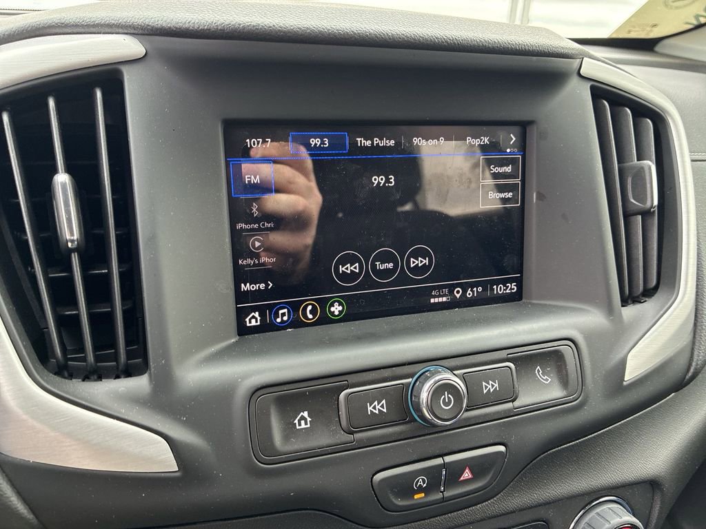 Used 2024 GMC Terrain SLE w/ Driver Convenience Package image 15