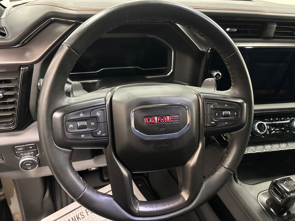 Used 2023 GMC Sierra 1500 AT4 w/ AT4 Premium Package AWD/4WD image 14