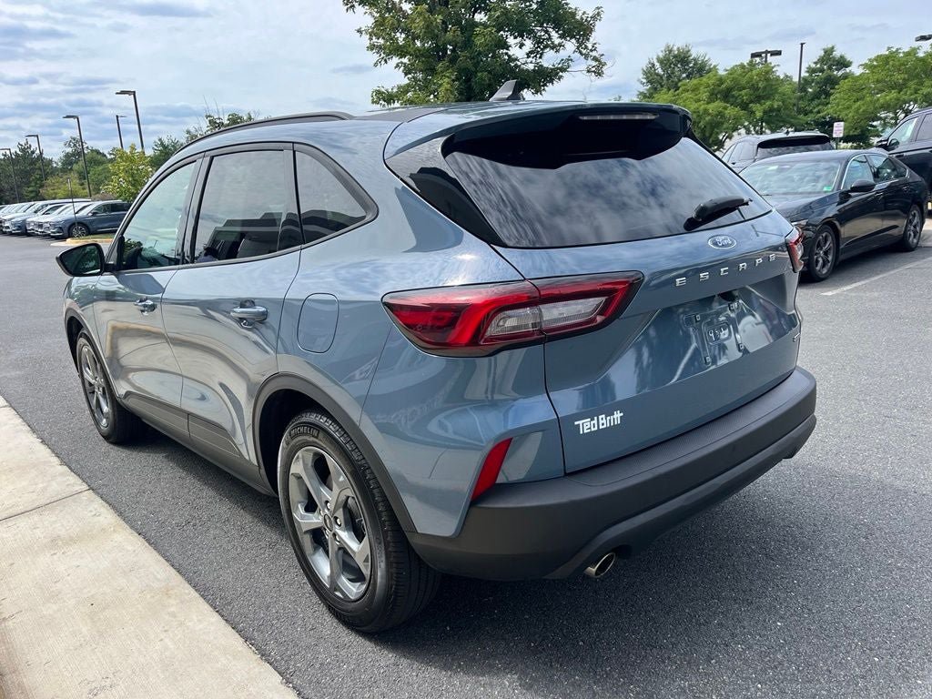 Certified 2025 Ford Escape ST-Line w/ Equipment Group 301A FWD image 7