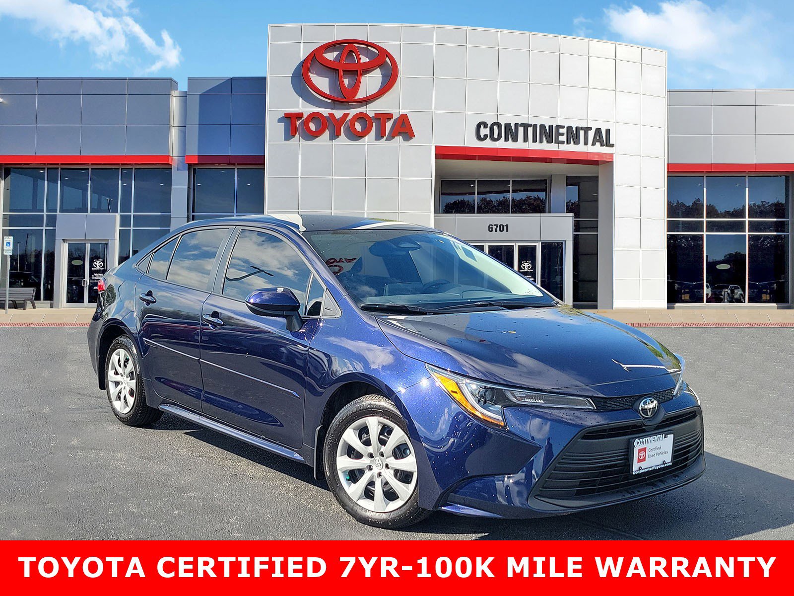 Certified 2025 Toyota Corolla LE FWD image 1