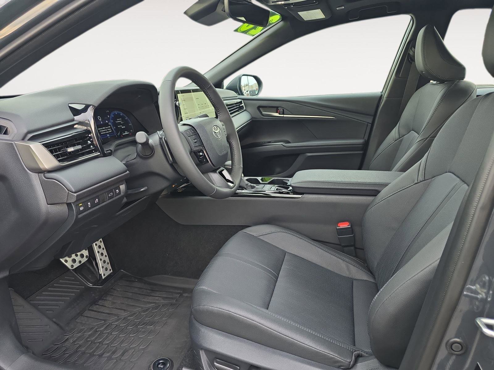 Used 2026 Toyota Camry XSE image 10