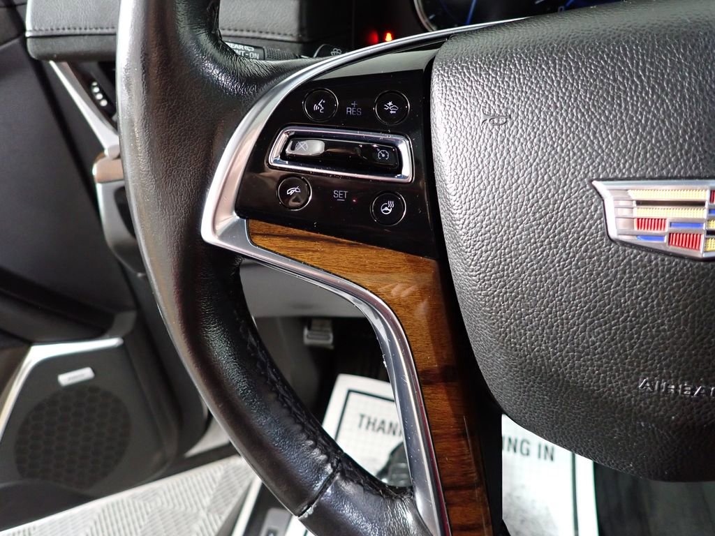 Used 2016 Cadillac Escalade Luxury image 31