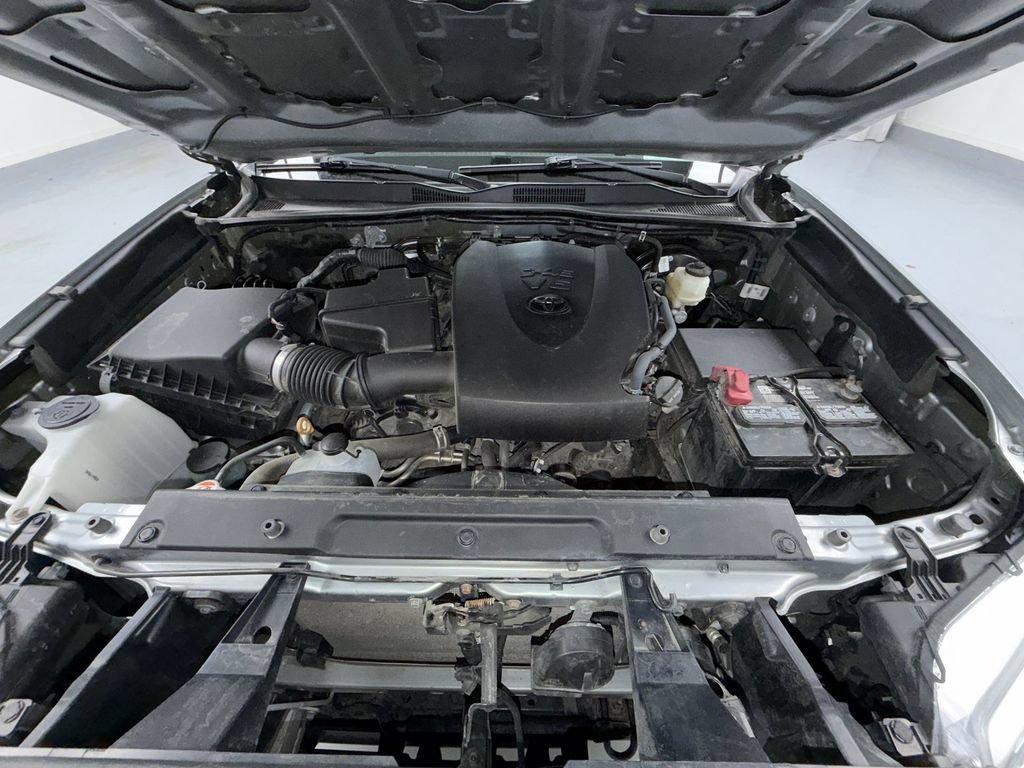Used 2022 Toyota Tacoma SR5 AWD/4WD image 20