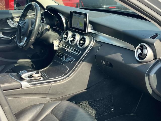 Used 2016 Mercedes-Benz C 300 4MATIC Sedan image 24