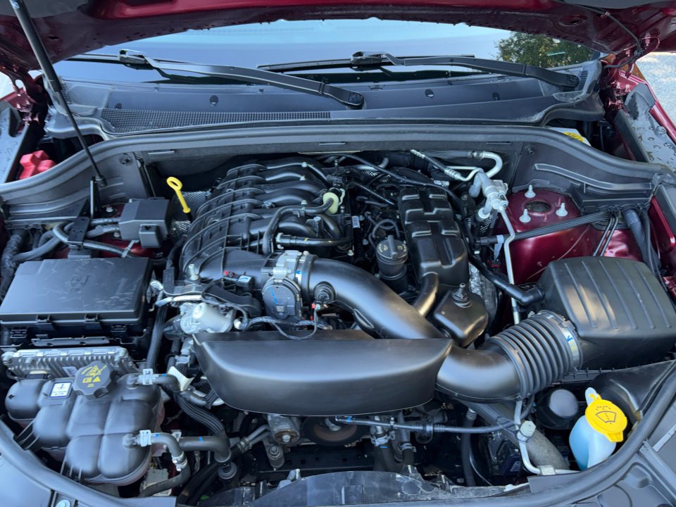 Used 2024 Dodge Durango GT AWD/4WD image 16