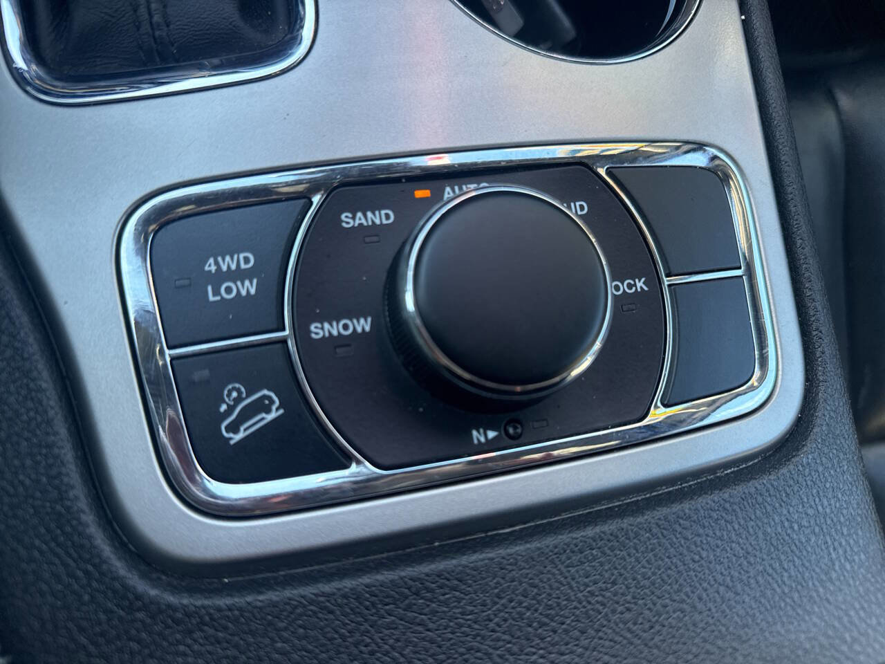 Used 2019 Jeep Grand Cherokee Limited image 51