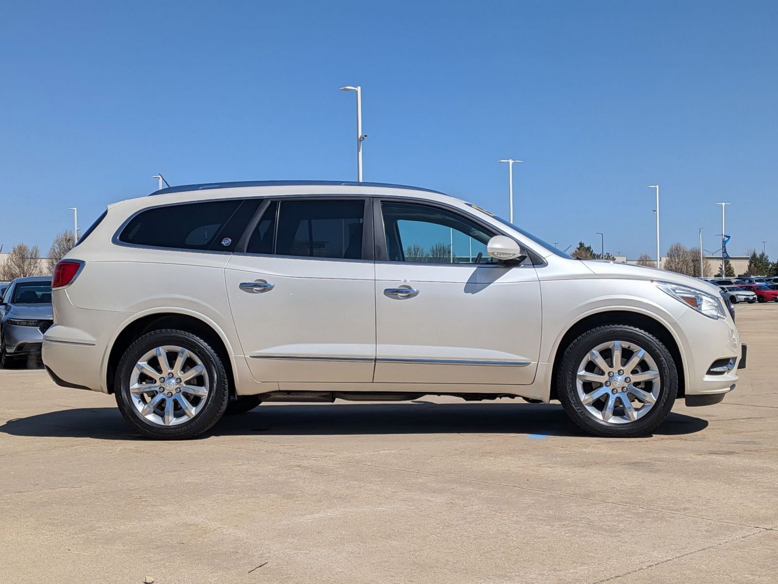 Used 2013 Buick Enclave Premium image 5
