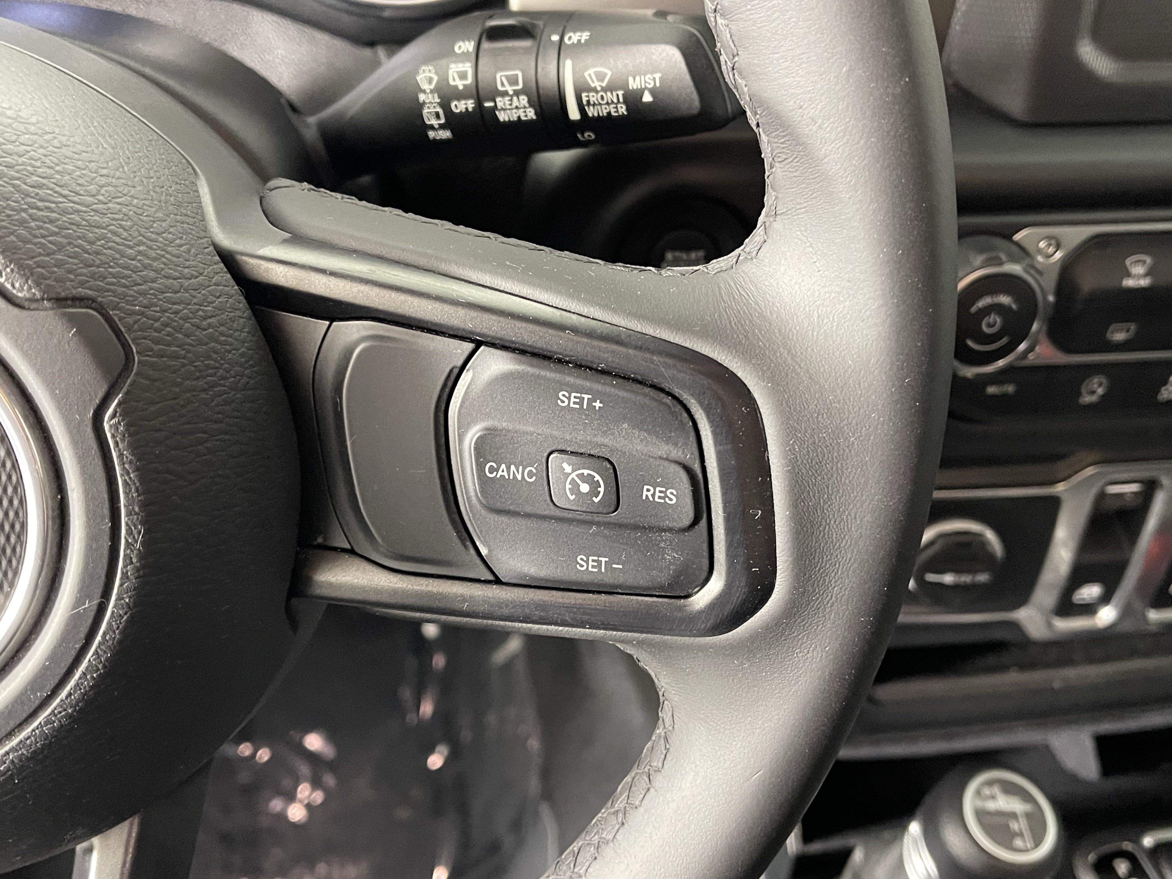 Used 2019 Jeep Wrangler Sport AWD/4WD image 14