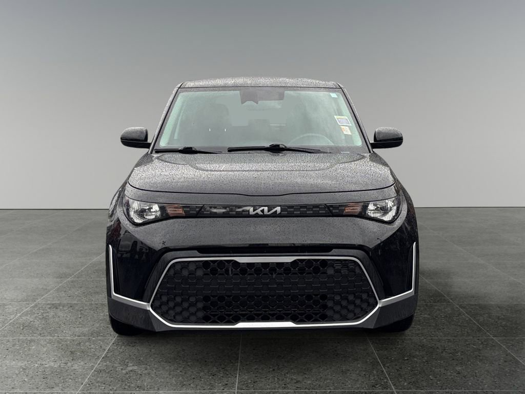 Used 2023 Kia Soul LX w/ Option Group 015 image 2
