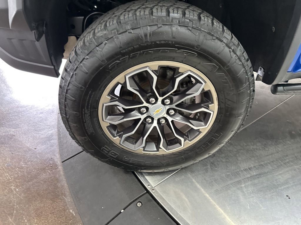 Used 2018 Chevrolet Colorado ZR2 image 25