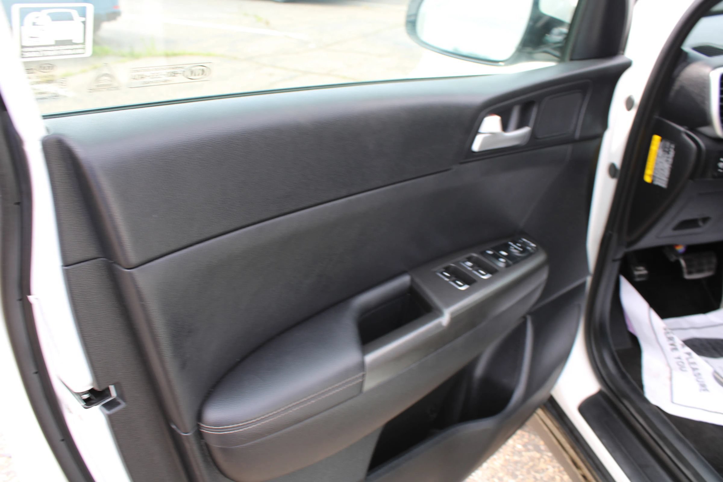 Used 2020 Kia Sportage S w/ S Sunroof Package AWD/4WD image 6