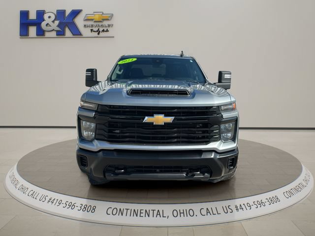 Used 2024 Chevrolet Silverado 2500 W/T AWD/4WD image 2