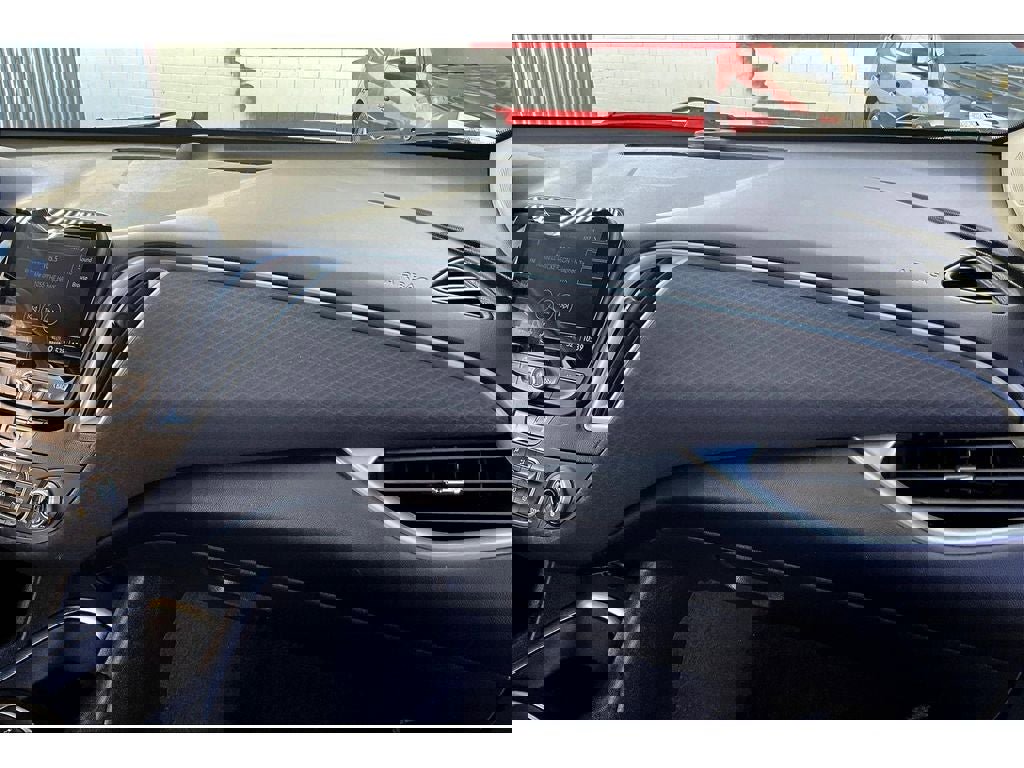 Used 2022 Chevrolet Malibu LT image 17