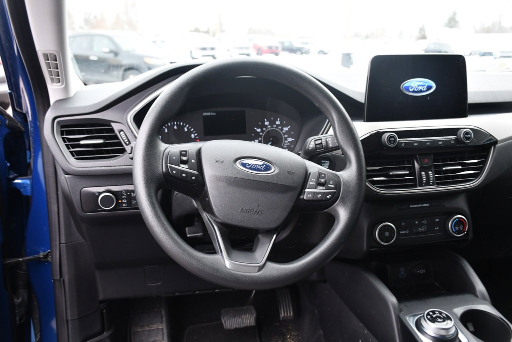 Used 2022 Ford Escape SE image 12