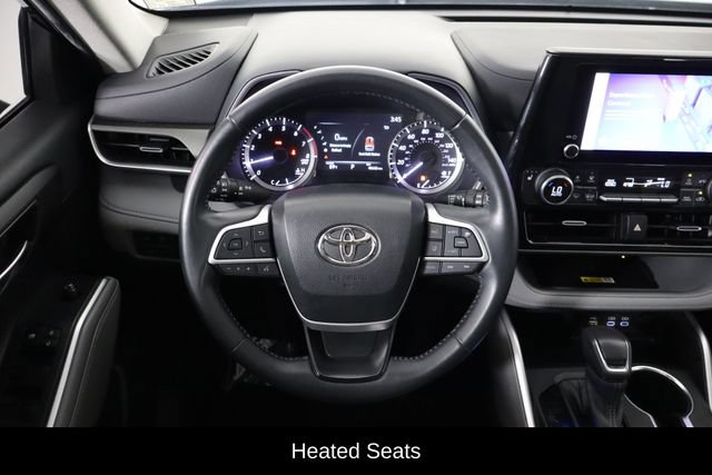 Used 2023 Toyota Highlander XLE FWD image 7