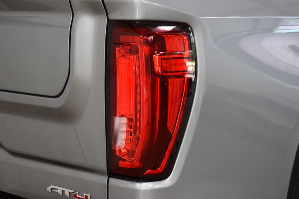 Used 2023 GMC Sierra 1500 AT4 w/ Technology Package AWD/4WD image 19
