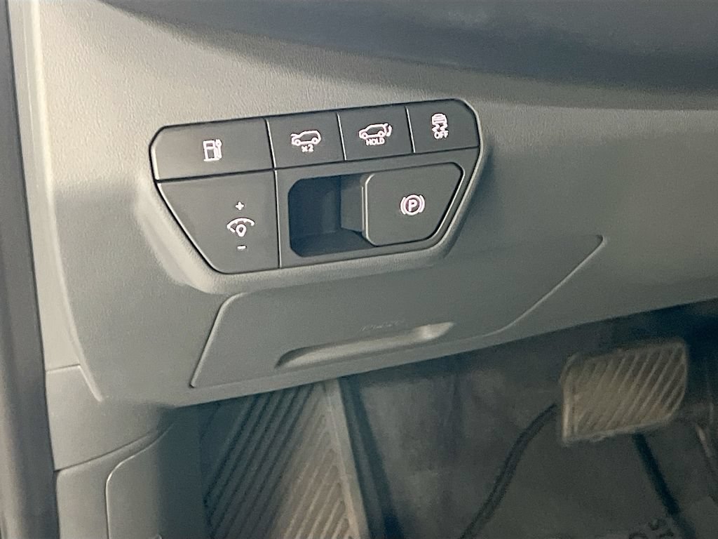 Used 2024 Kia EV9 Light RWD image 10