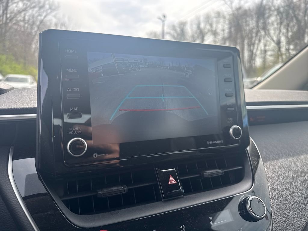 Used 2022 Toyota Corolla LE FWD image 9