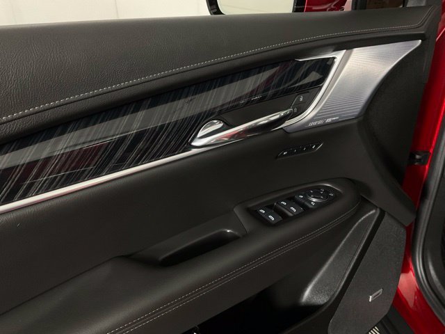 Used 2025 Cadillac XT6 Premium Luxury w/ Technology Package AWD/4WD image 25