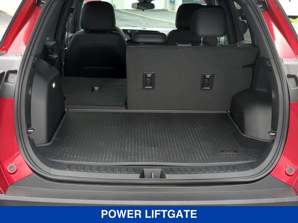 New 2026 Chevrolet Equinox RS w/ LPO, Floor Liner Package AWD/4WD image 5