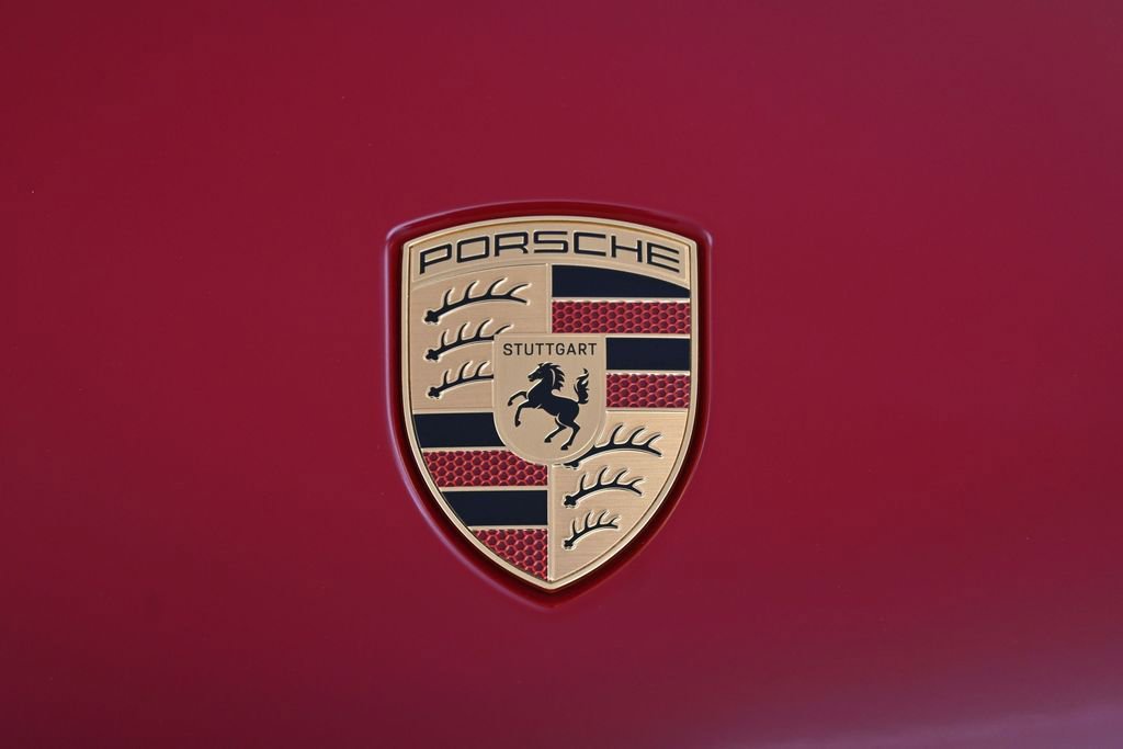 Certified 2026 Porsche Cayenne GTS AWD/4WD image 32