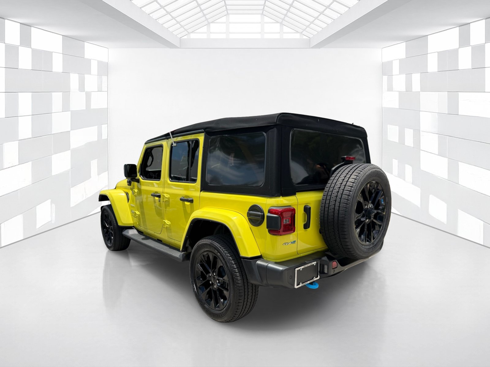 Used 2022 Jeep Wrangler Unlimited Sahara w/ Safety Group AWD/4WD image 5