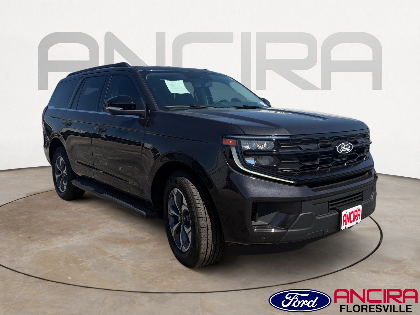 Used 2027 Ford Expedition Active RWD image 1