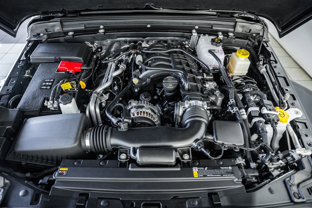 New 2025 Jeep Gladiator Sport image 17