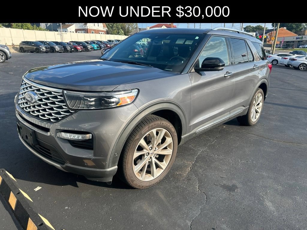 Used 2021 Ford Explorer Platinum w/ Equipment Group 601A AWD/4WD image 2